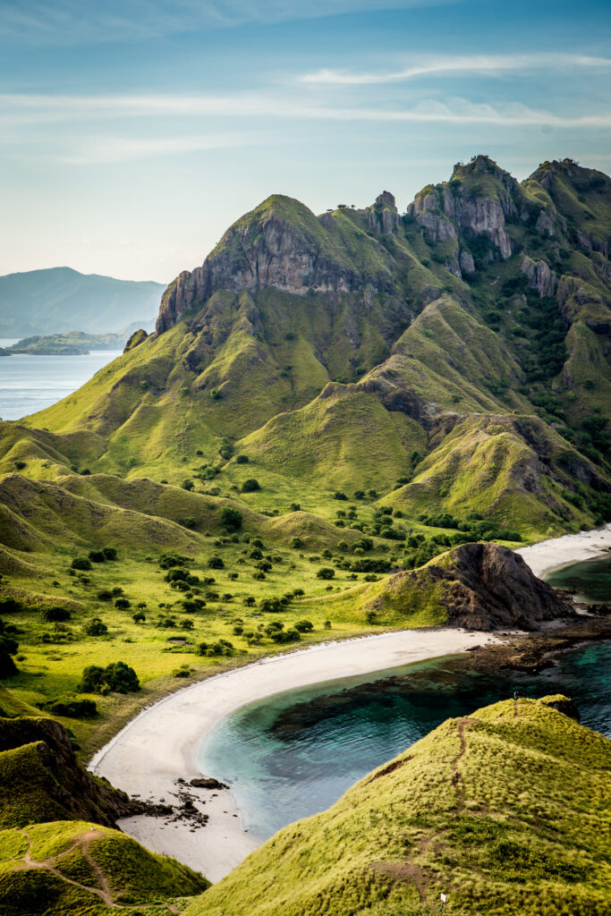 Padar Island Excursion | Jakare Liveaboard